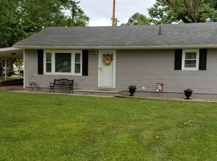 102 Circle Dr, Jerseyville, IL 62052