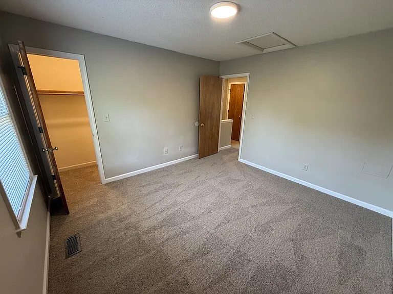 2905 Faversham Pl — Photo 11