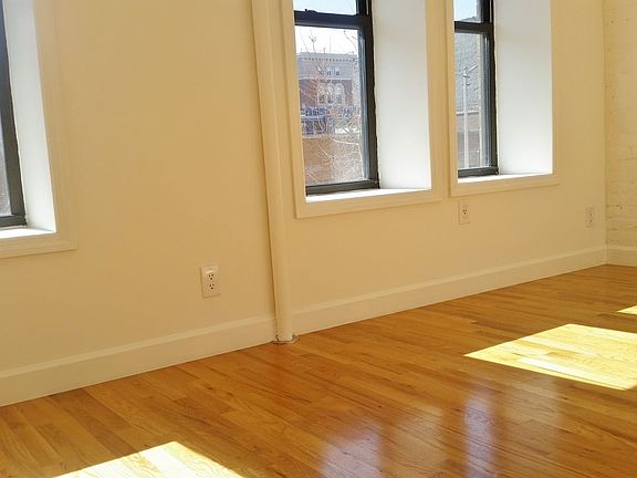 3rd image of 507 W 147th St APT 21