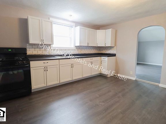 5th image of 302 S Walsh St #2B-1BA-1012SQFT