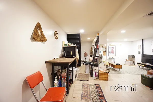 Rented by Rennit Inc. | media 8