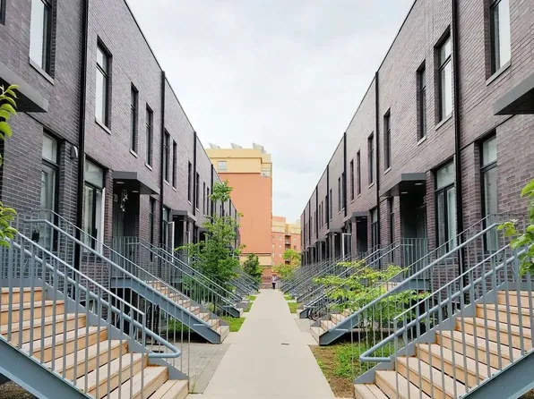 1720 Simcoe St N #20, Oshawa, ON L1G 0C3