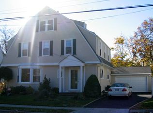 15 Neptune Ave, Woodmere, NY 11598