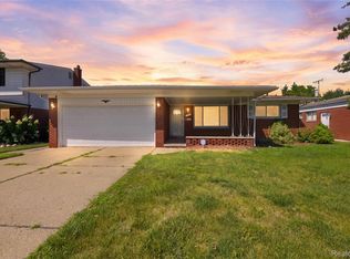 11165 Hanna Dr, Sterling Heights, MI 48312
