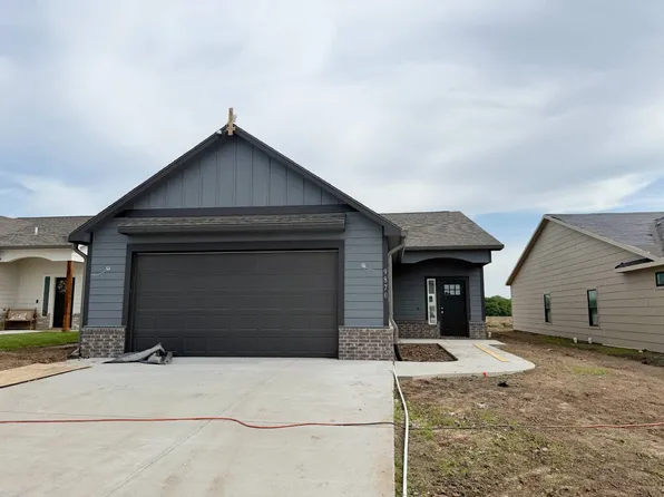 9870 Weeping Willow Dr, Manhattan, KS 66502