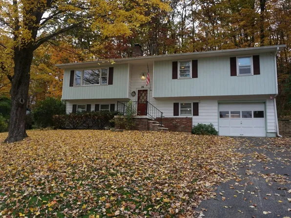 26 Prescott Street, Essex, VT 05452