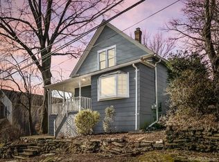 47 Grace St, Fairfield, CT 06825