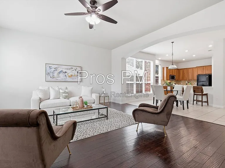 2432 Chesterwood Dr — Photo 13