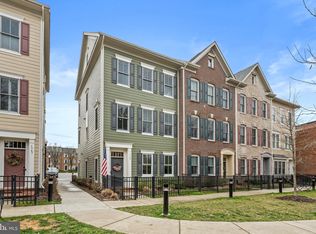 1365 Powhatan St, Alexandria, VA 22314