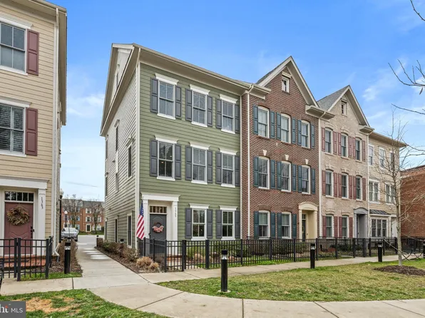 1365 Powhatan St, Alexandria, VA 22314