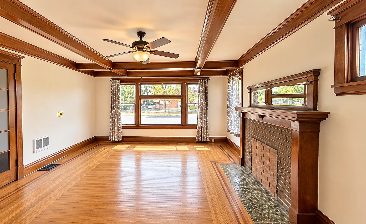 1 bed, 800 sqft, $1,400 — Photo 2