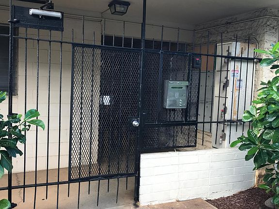 Entrance phone can be programmed to cell. 