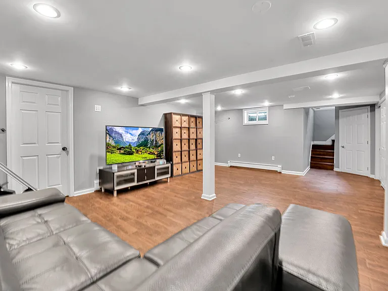 26 Devonshire Rd — Photo 37