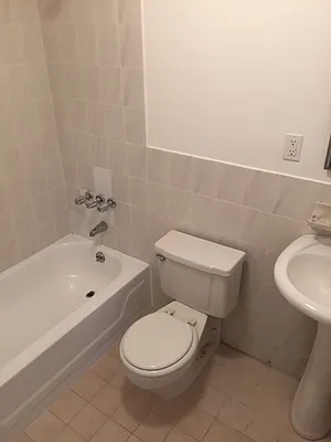 Rented by PMG Real Estate  | media 19