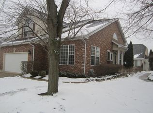 520 Pheasant Trl #520, St Charles, IL 60174