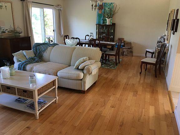 Living room dining