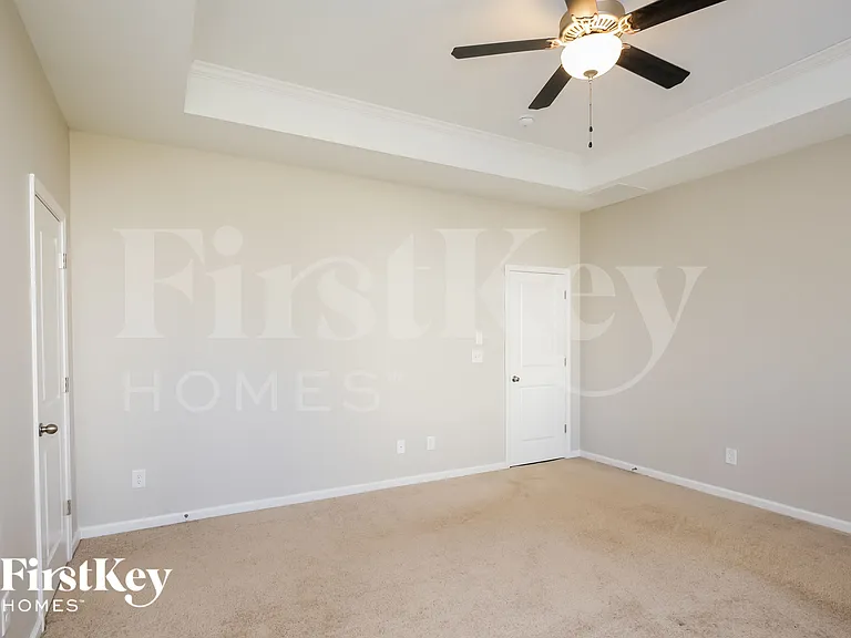 122 Candler Park Dr — Photo 9