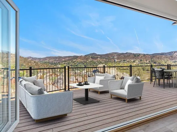 607 Calle Ricardo, Escondido, CA 92026