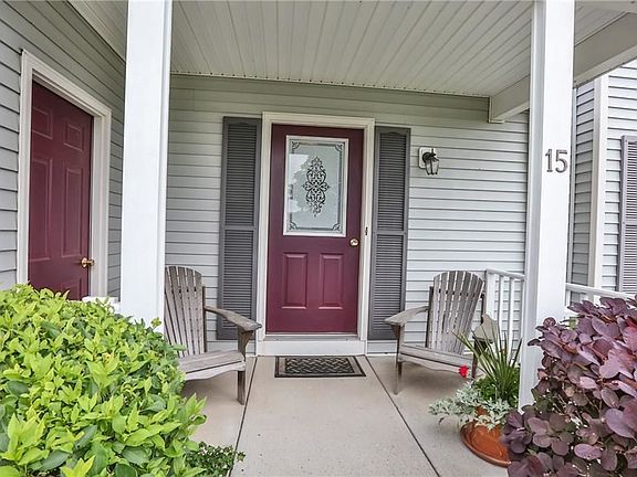 2nd image of 15 Berry Grove Ln