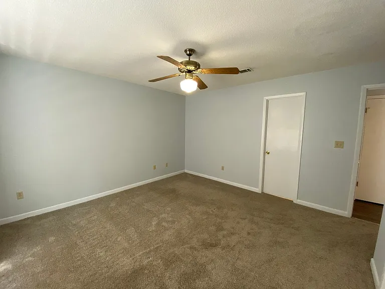 169 Wright Cir — Photo 15