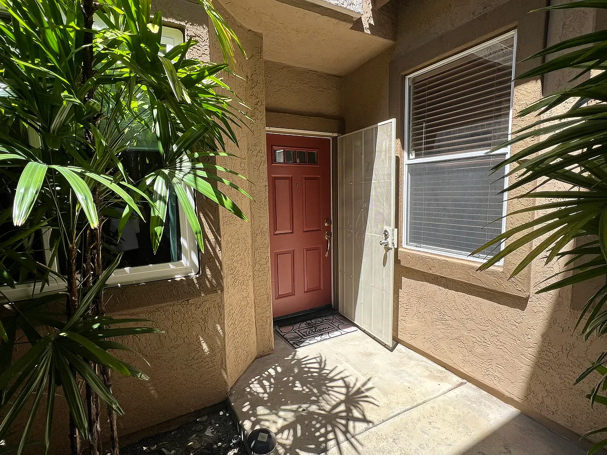 Building Photo - 12546 Heatherton Ct #43