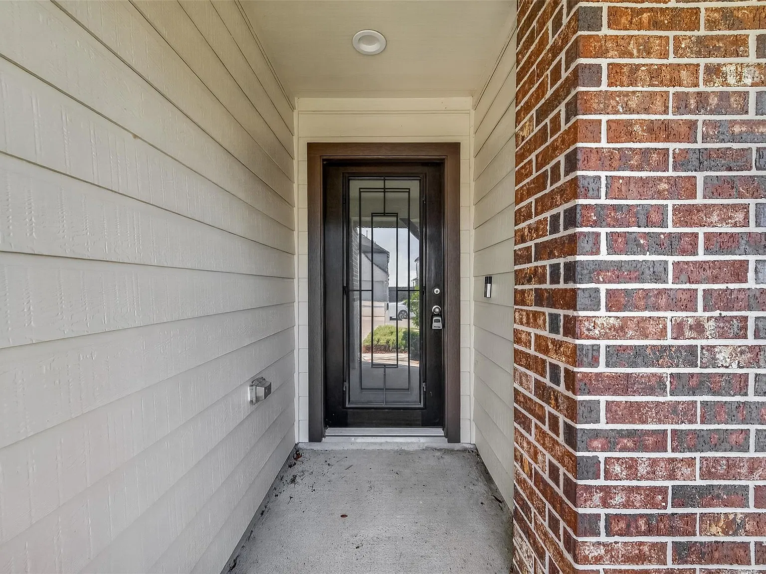 3 bed, 2.5 bath, 1893 sqft, $2,000 — Photo 4