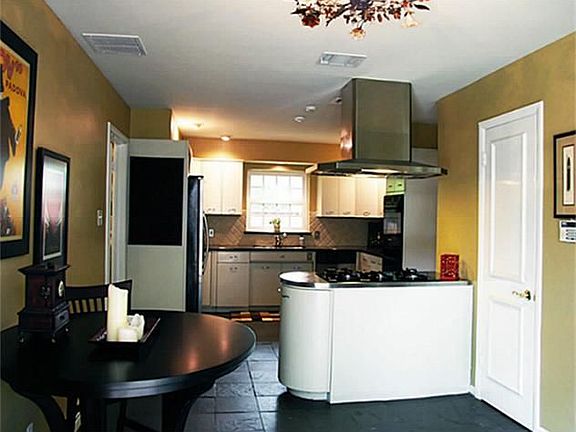 4th image of 5723 Meadow Crest Dr