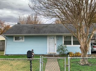 1904 Kensington Dr, Hampton, VA 23663