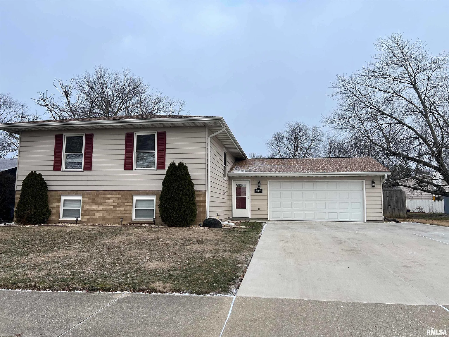3407 W Reservoir Blvd photo 1