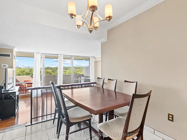 240 Scarlett Rd #711 — Photo 9