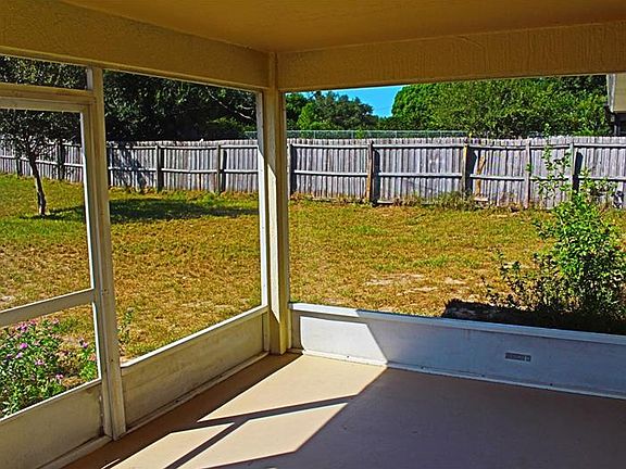 3rd image of 1208 Demoiselle St