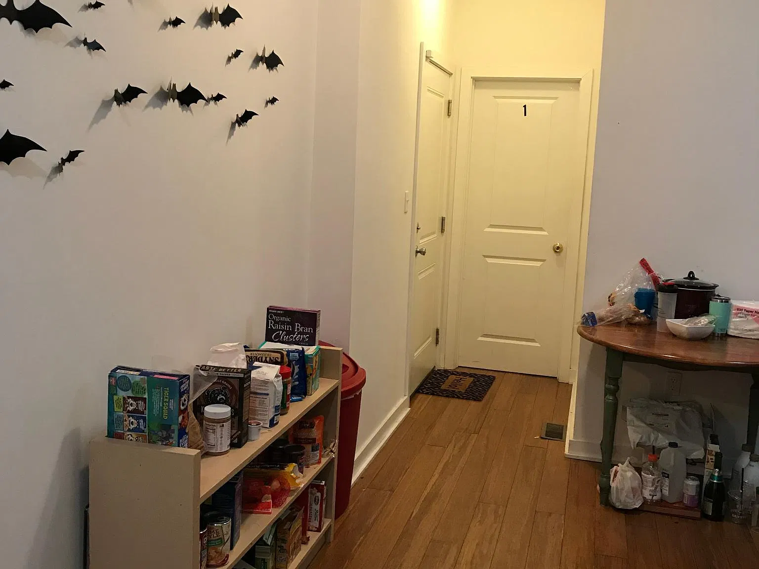 4 bed, 1600 sqft, $2,600 — Photo 2