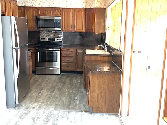 3rd image of 3701 Briarwood Dr