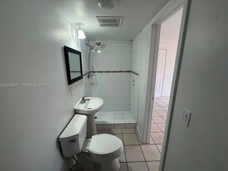 1236 NW 33rd Ave #1 — Photo 10