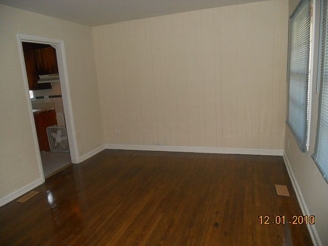 2nd image of 2808 Palm Ave