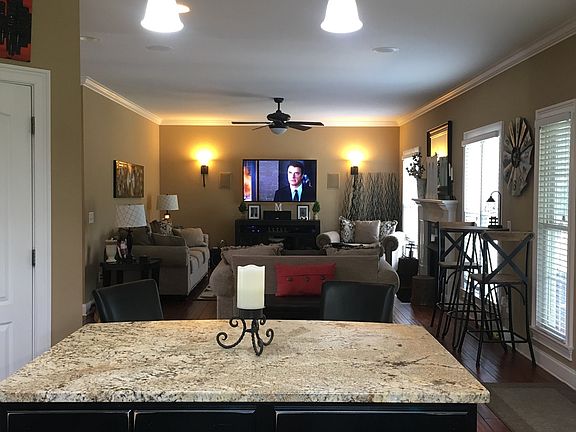 2nd image of 1661 Weston Hills Dr NW