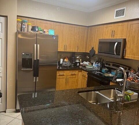 5th image of 6565 Emerald Dunes Drive #208
