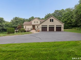 14 Eleanor Road, Somers, CT 06071