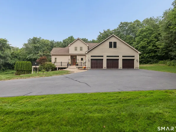 14 Eleanor Road, Somers, CT 06071
