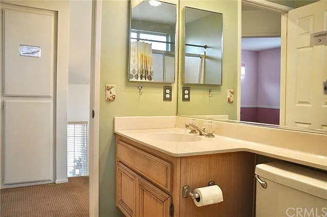 921 La Palma Cir — Photo 10