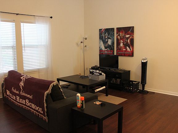3rd image of 1228 Canyon Creek Cir