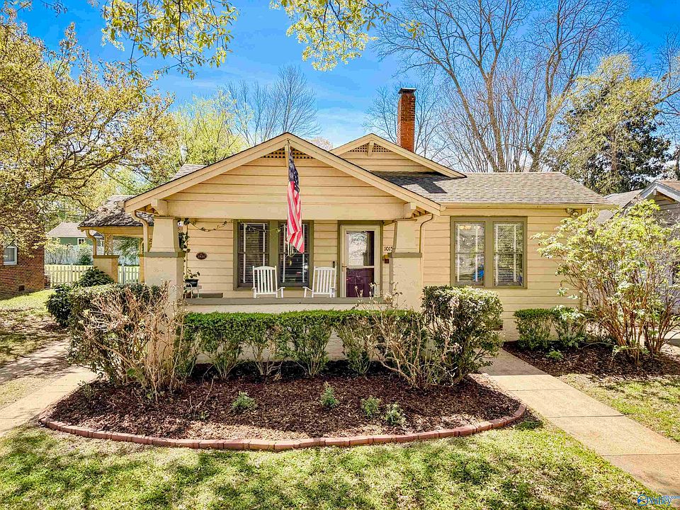 1st image of 1015 Grant St SE