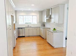 6241 Willow Ct, West Bloomfield, MI