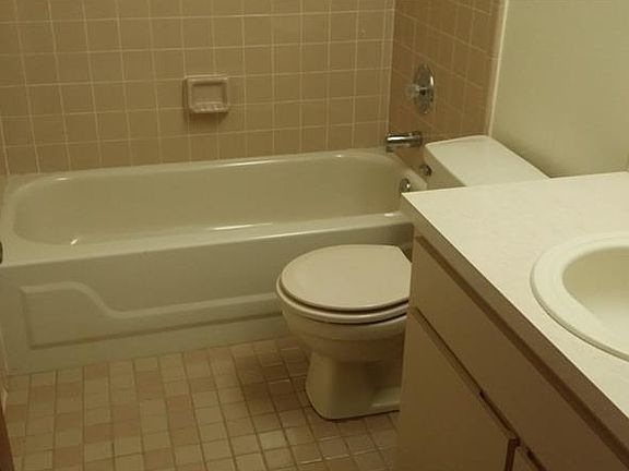 5th image of 373 Cocoa Ct
