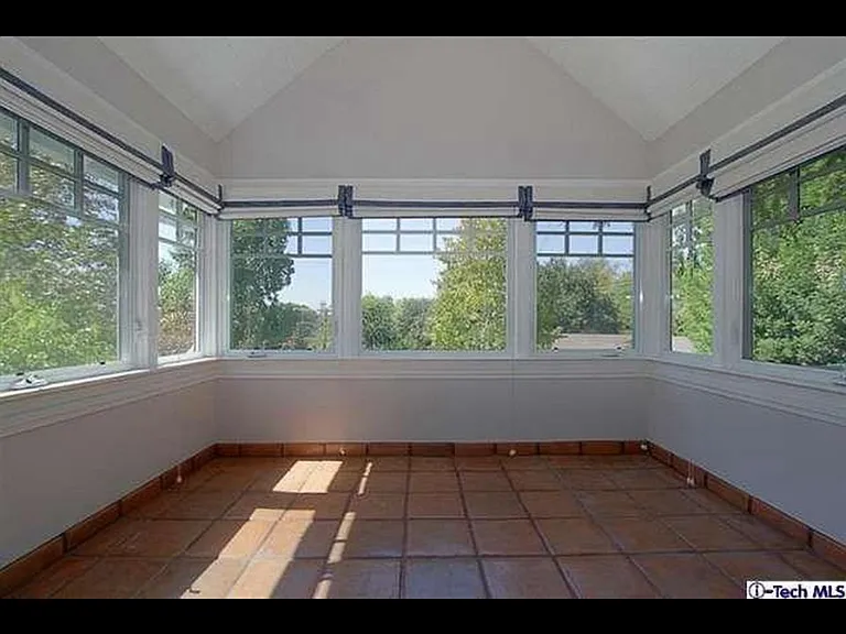 346 Sycamore Gln — Photo 19