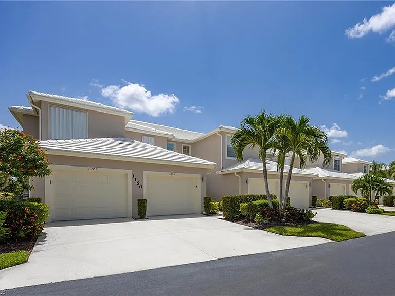 1150 Sweetwater Ln #1207 — Photo 1