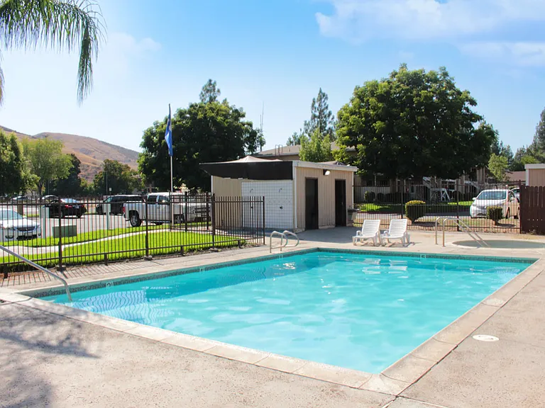 Mountain Gate Apartments — Photo 25