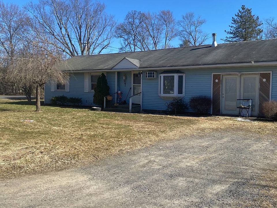 1st image of 3 Dianne Dr