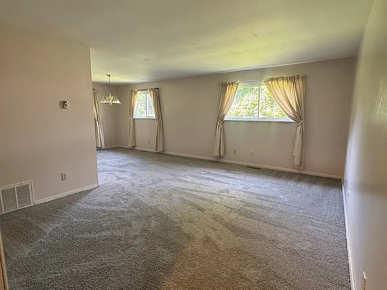 2579 Richmar Dr — Photo 11