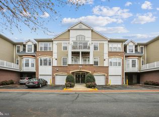 7871 Rolling Woods Ct APT 308, Springfield, VA 22152